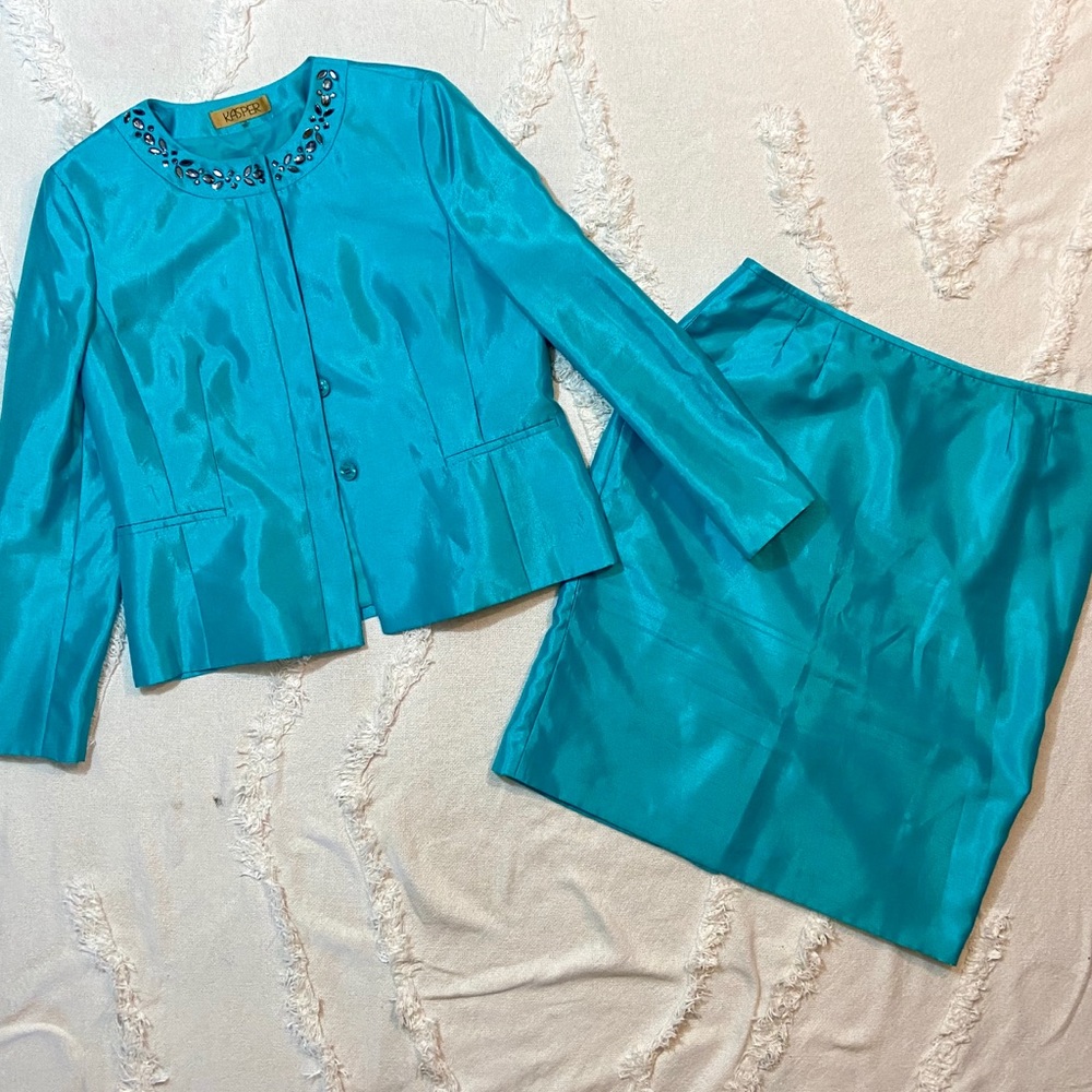 Bright Turquoise Kasper Sz 14 Skirt Suit w/Jewels